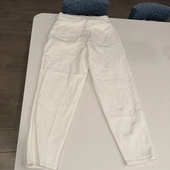 Abercrombie & Fitch - White Ultra High Rise Jeans - Picture 6 of 8